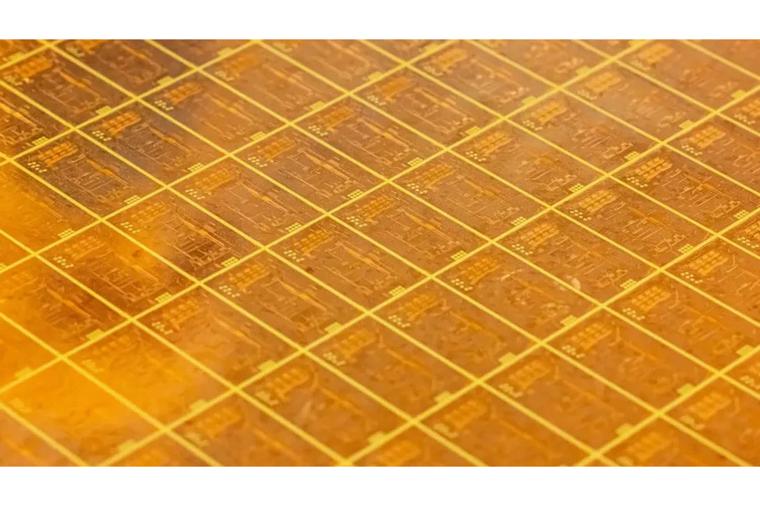 تراشه‌هایی با بستر شیشه‌ای