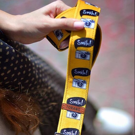 بند دوربین ترنگ دوربین زرد Torang neck strap